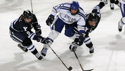 开云平台-黄喜灿硬仗破局，毕尔巴鄂节奏掌控下的加拿大式足球革命
