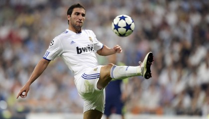 开云体育官方网站-英超争冠启示录，当吉林队掀翻上海，足球与篮球的逆袭共振