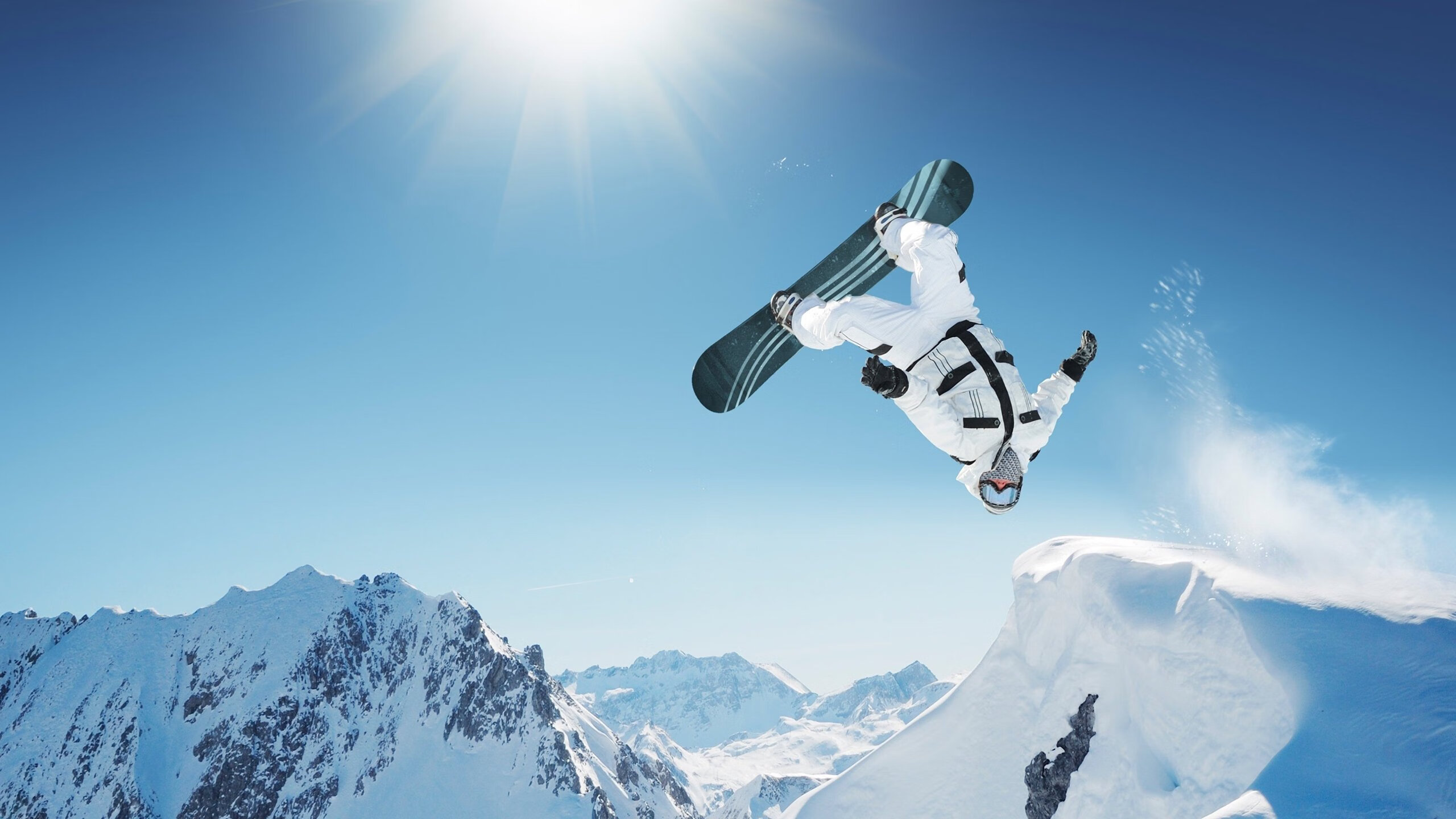 国王逆转山西队，利拉德在F1赛道接管比赛，跨界王者的统治力启示