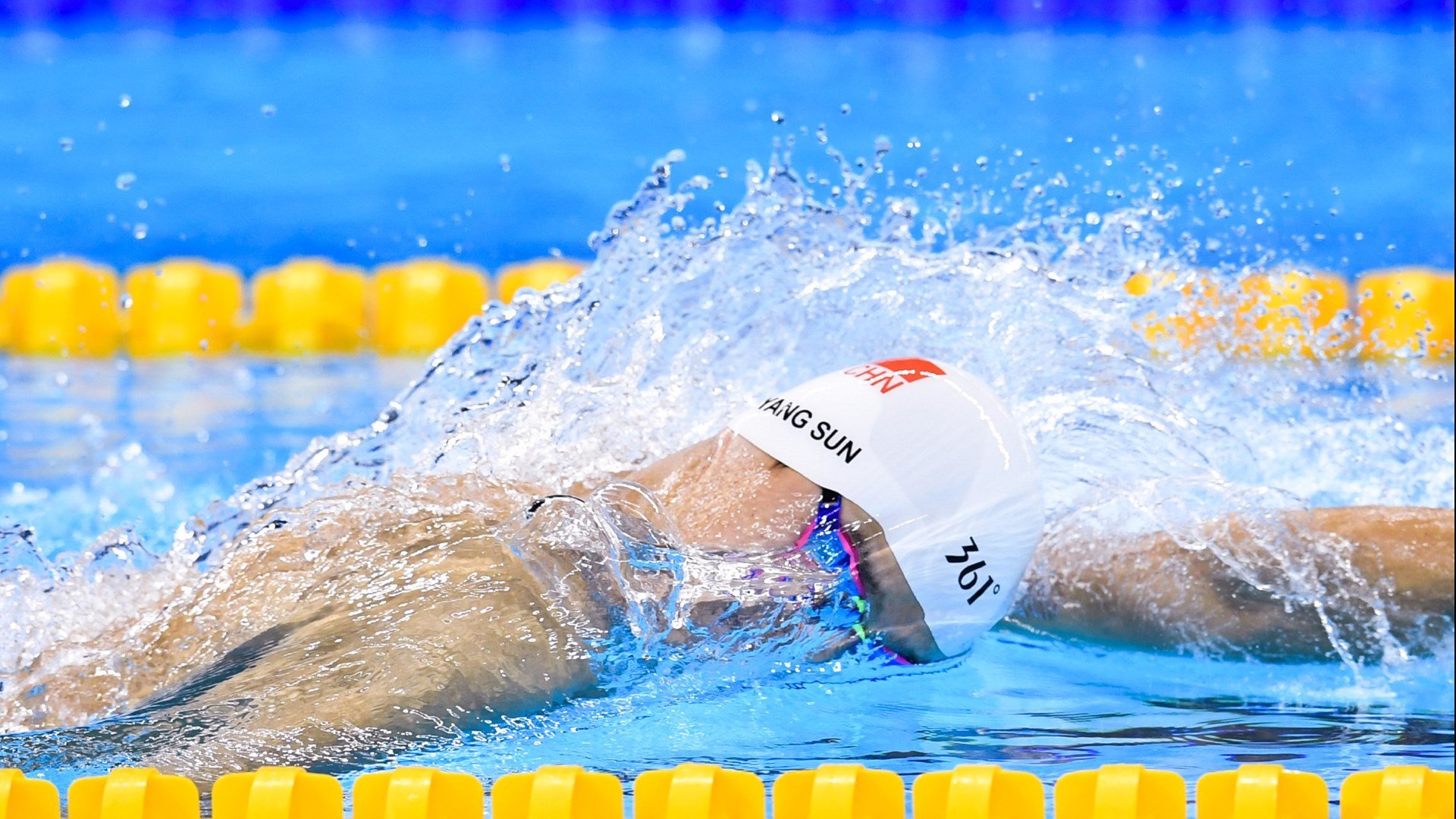 深圳队连续得分压制快船，保罗成为关键先生，当东方智慧点亮NBA赛场